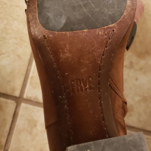 Frye - Picture 4 of 4